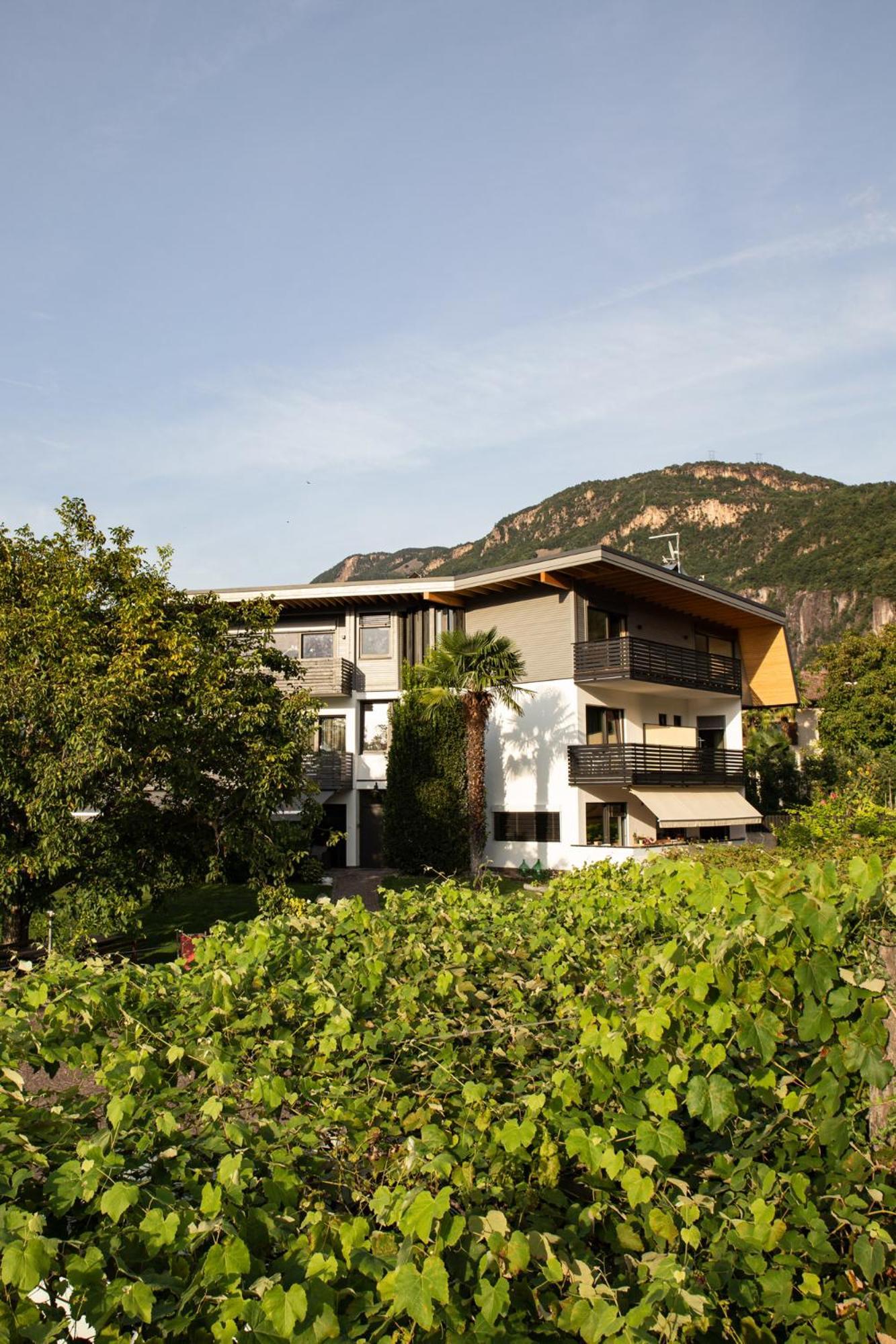 Julias Guesthouse Ora / Auer Luaran gambar